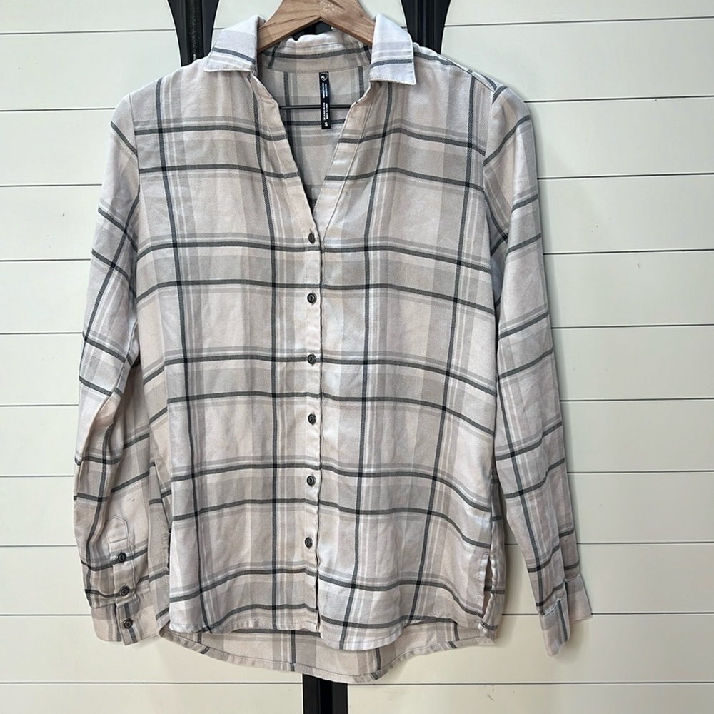 Kuhl Adelaide tan and black plaid button down Small